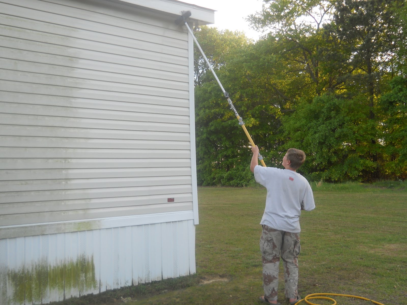 Siding Cleaning in Oswego IL